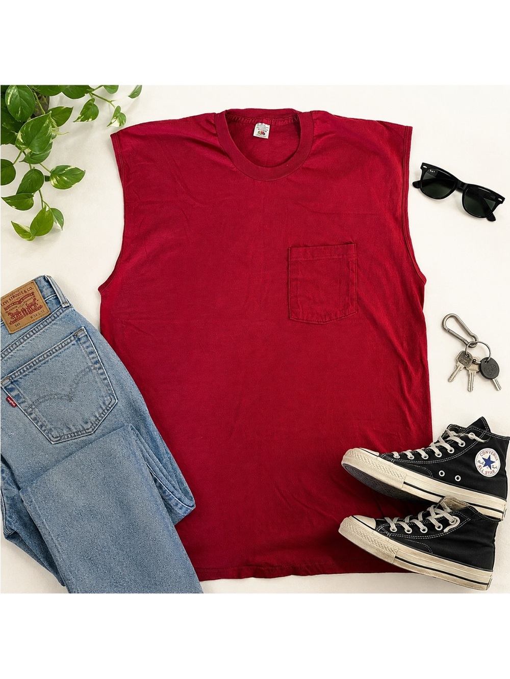 Vintage Fruit of the Loom Red Pocket Sleeveless T-Shirt 2XL Muscle Tee